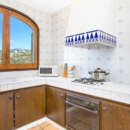 Sant Eloi Sleeps 6 *